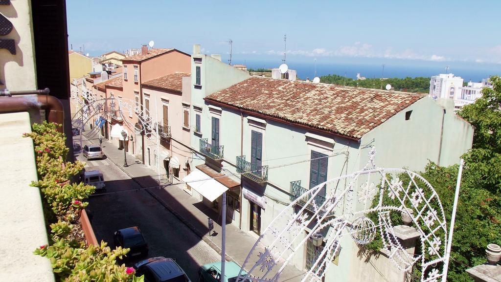 B&B Vico Vacanze Vico Del Gargano Eksteriør billede