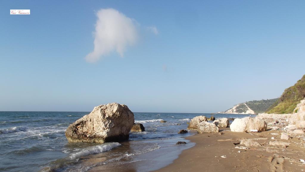 B&B Vico Vacanze Vico Del Gargano Eksteriør billede
